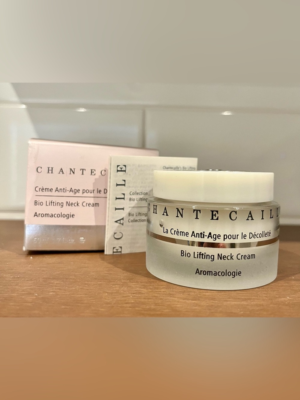 New in Box Chantecaille Bio Lifting Anti Aging Neck Cream 1.7 fl oz